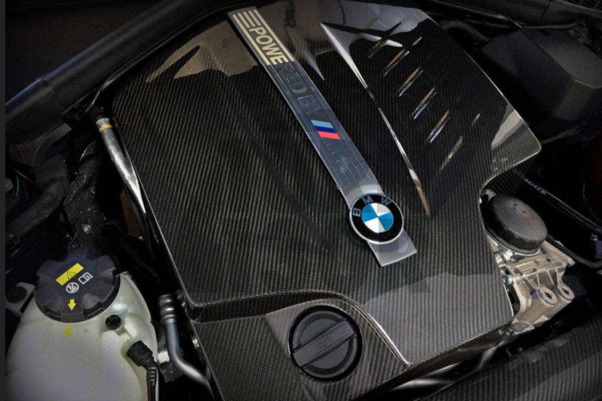 Eventuri Κάλυμμα κινητήρα από ανθρακονήματα για BMW M2 F87 N55 Eventuri Κάλυμμα κινητήρα από ανθρακονήματα για BMW M2 F87 N55
